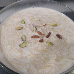 A picture of Doodh sawayyan.