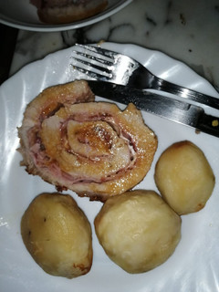Una foto de Lomo relleno de jamón y queso