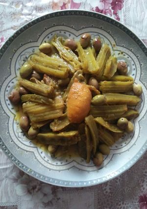 صورة لوصفة المرقه باللحم والخرشوف