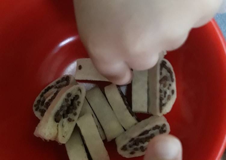 Roti gulung coklat (roti sushi) - sarapan anak 2,5thn