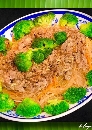 Hình của món Miến Trộn Thịt Bò Bông Cải Xanh.