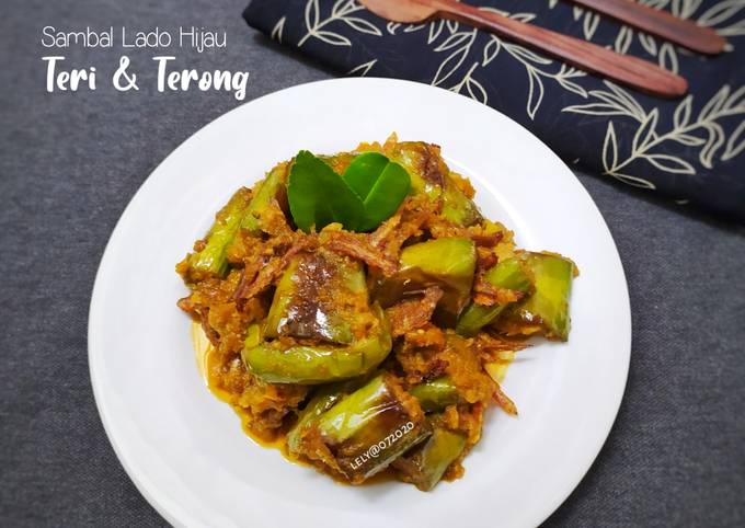 Resep Sambal Lado Hijau Teri Terong Oleh Lely Puspitasari Bunda Arkanaya Cookpad