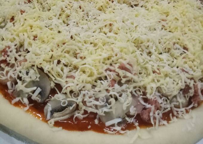 Bagaimana Menyiapkan Pizza hut rumahan double cheese Anti Gagal