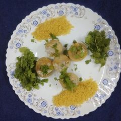 A picture of Dahi Puri.