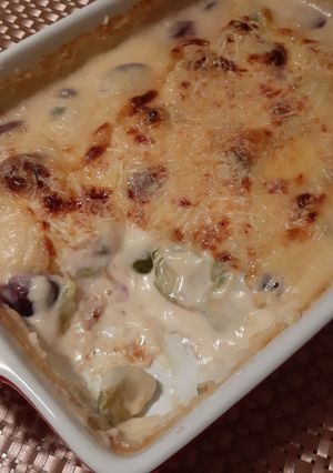Csőben sült kelbimbó pirosszőlővel recept fotója