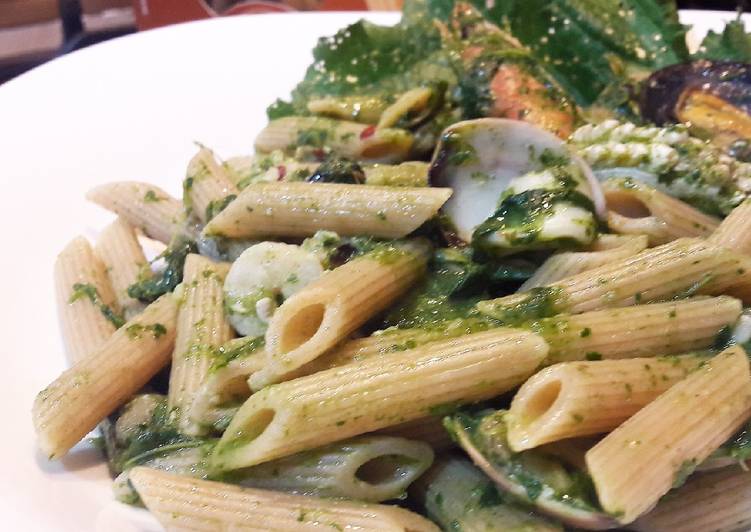 Penne integrali cime di rapa allo scoglio