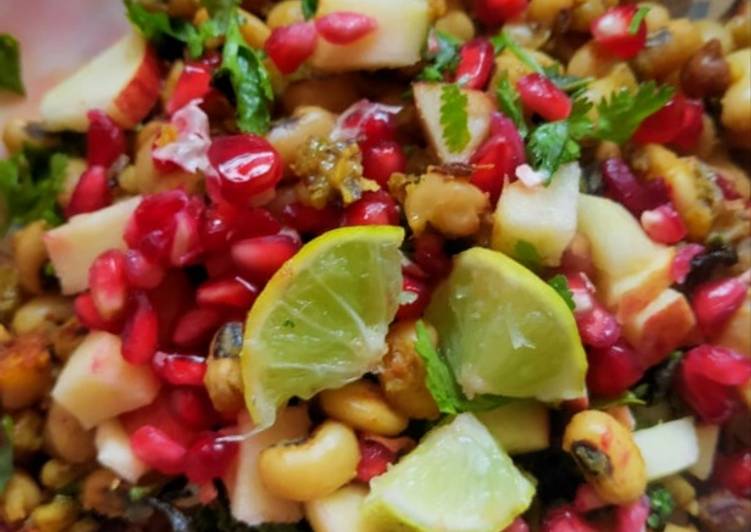 Chatpate healthy lobia chaat