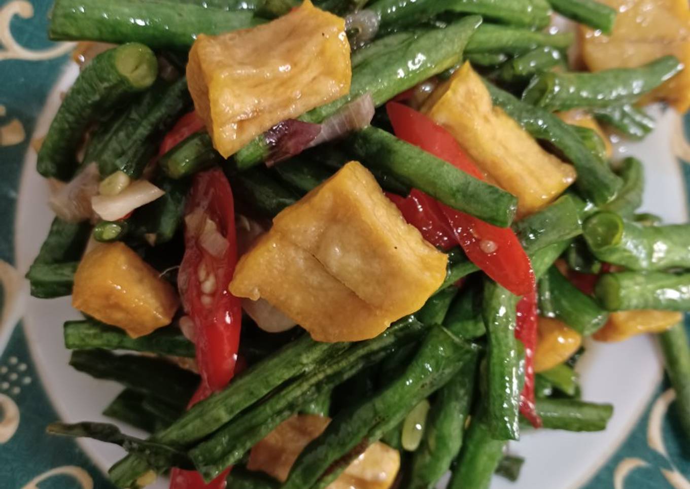 Tumis kacang panjang tahu