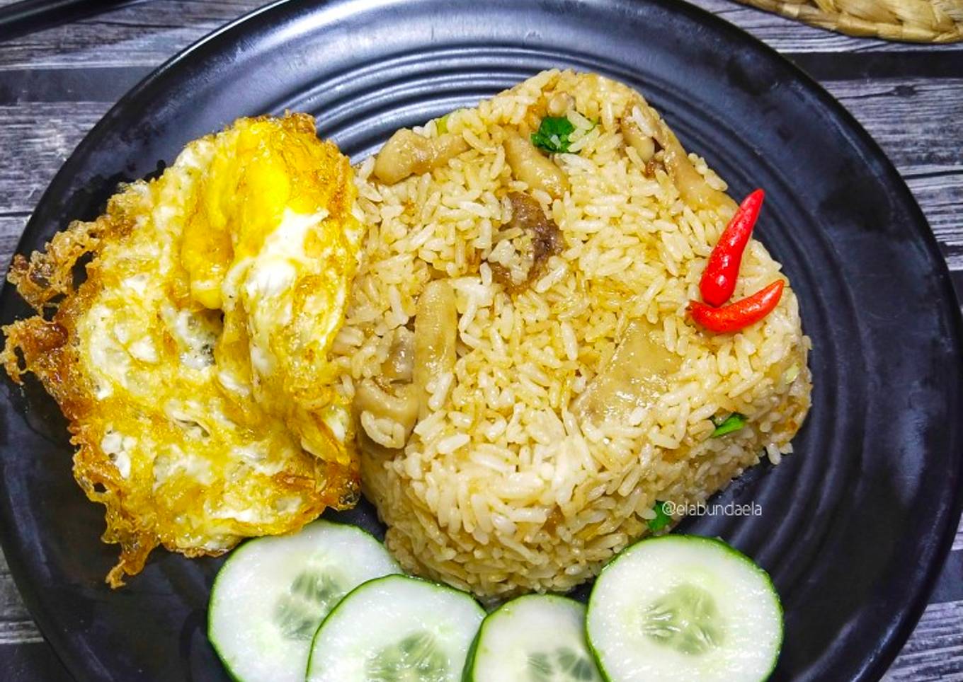 Nasi Goreng Kulit Ayam