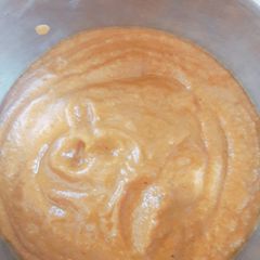 A picture of Onion chutney.