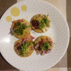A picture of Sev puri.