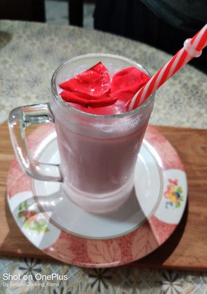 A picture of Rose Lassi.