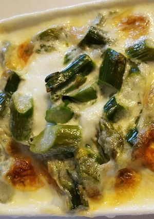 Une photo de Oeuf cocotte aux asperges