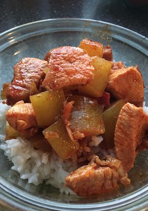 Csirkemell ragu rizzsel recept fotója