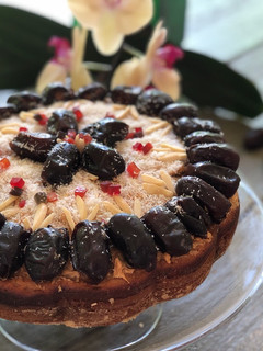 عکسی از دستور کیک خرما