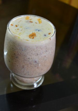 காராமணி பாசிப்பருப்பு கோதுமை ரவை பாயசம் செய்முறை முக்கிய புகைப்படம்