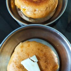 A picture of Cheese burger.