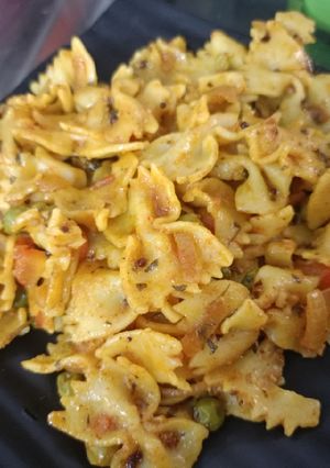 A picture of Farfelle Pasta.