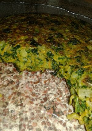 Una foto de Tortilla de hojas de Brócoli