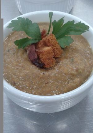 Una foto de Crema de lentejas y bacon-panceta o tocino