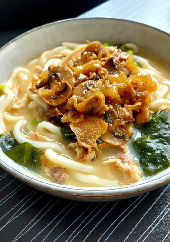 Foto resep Udon Noodle Soup with Chicken Mushroom