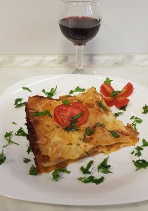 O poză a rețetei Lasagna cu carne tocată.