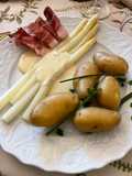 Spargel mit Kartoffeln und Schinken