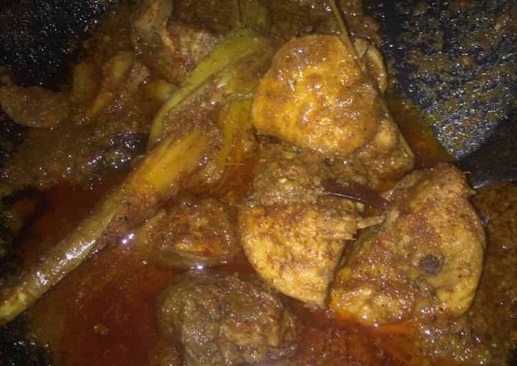 Rendang Ayam Rumahan (Tradisional)