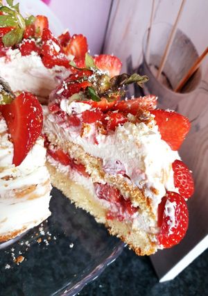 Une photo de Fraisier japonais 🍓 #avril