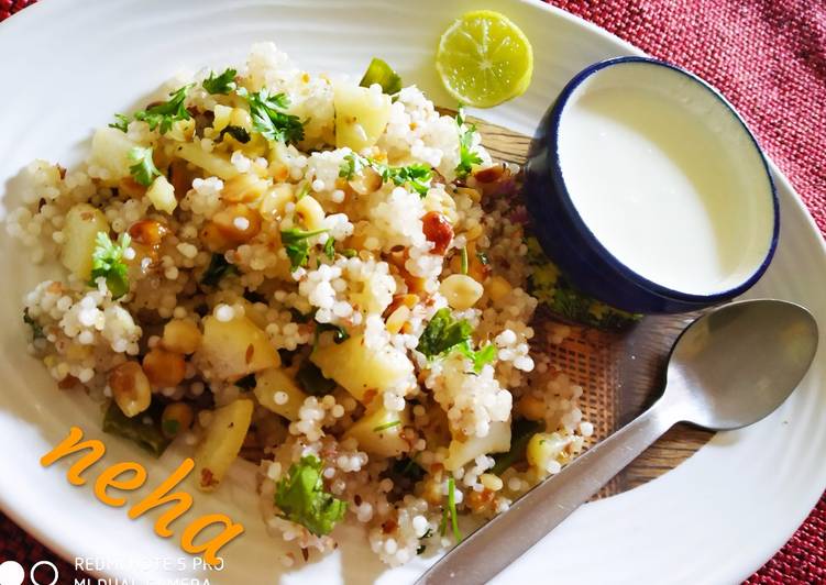 How to Make Quick Sabudana Khichdi for Breakfast