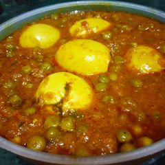 A picture of Spicy Egg curry masala.