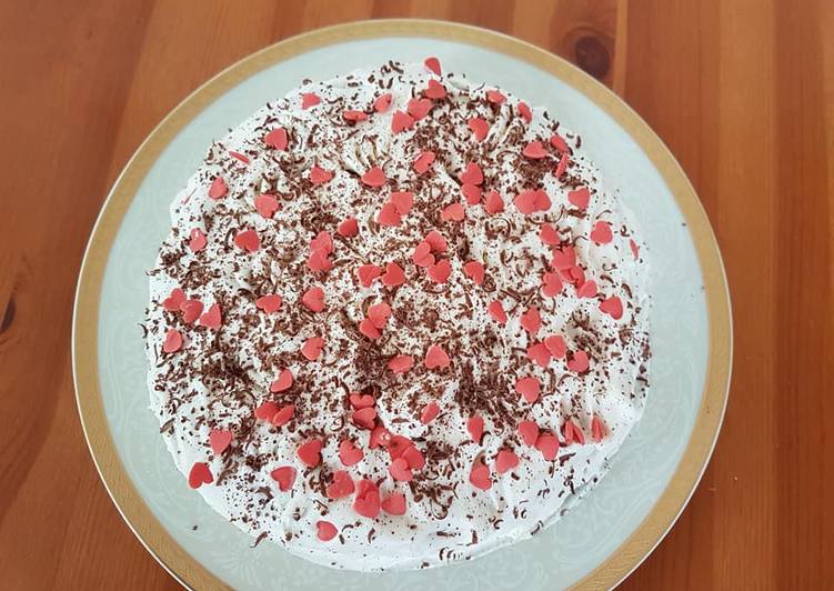 Torta al cacao con crema al mascarpone