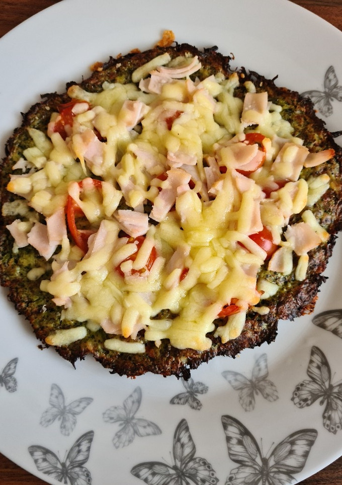 Una foto de Masa pizza brócoli 🥦