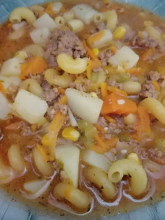 Una foto de Sopita de carne picada