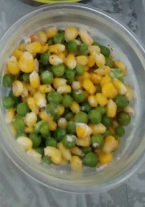 A picture of Corn peas salad.