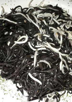 Foto principal de Spaghetti de sepia con gulas