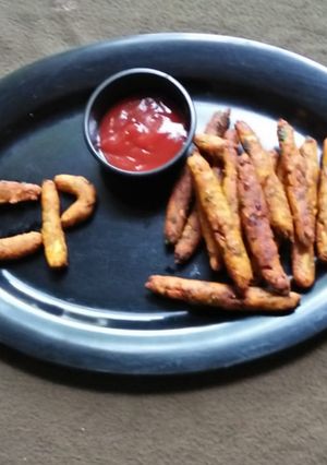 A picture of Vegetable and soya fried Sticks.
