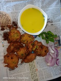 મેથી ના ગોટા (Methi Gota Recipe In Gujarati) રેસીપી મુખ્ય ફોટો
