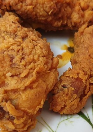 صورة لوصفة دجاج كنتاكي المقرمش. وصفة مضمونة وناجحة 🍗
