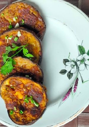 રીંગણના પલીતા (Brinjal Palita Recipe in Gujarati) રેસીપી મુખ્ય ફોટો