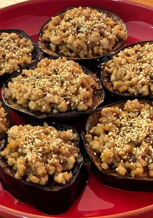A picture of Nasu No Misoyaki (Eggplant with chicken and miso sauce).