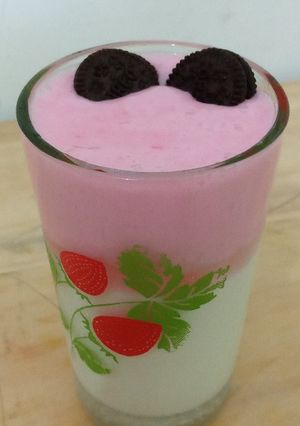Foto resep Dalgona Yogurt Strawberry