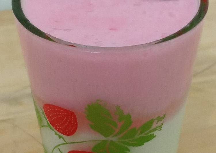 Resep Dalgona Yogurt Strawberry Anti Gagal