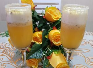 Una foto de Pisco sour con azúcar flor.🥂
