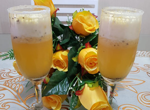 Una foto de Pisco sour con azúcar flor.🥂