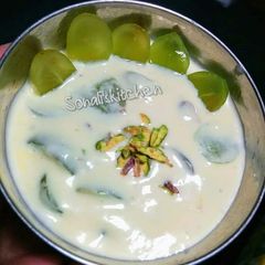 A picture of Angoori Rabri.