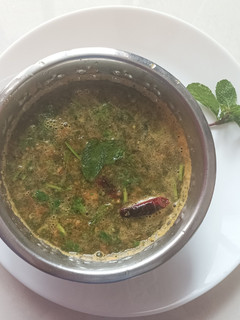 புதினா ரசம்(mint rasam recipe in tamil) செய்முறை முக்கிய புகைப்படம்