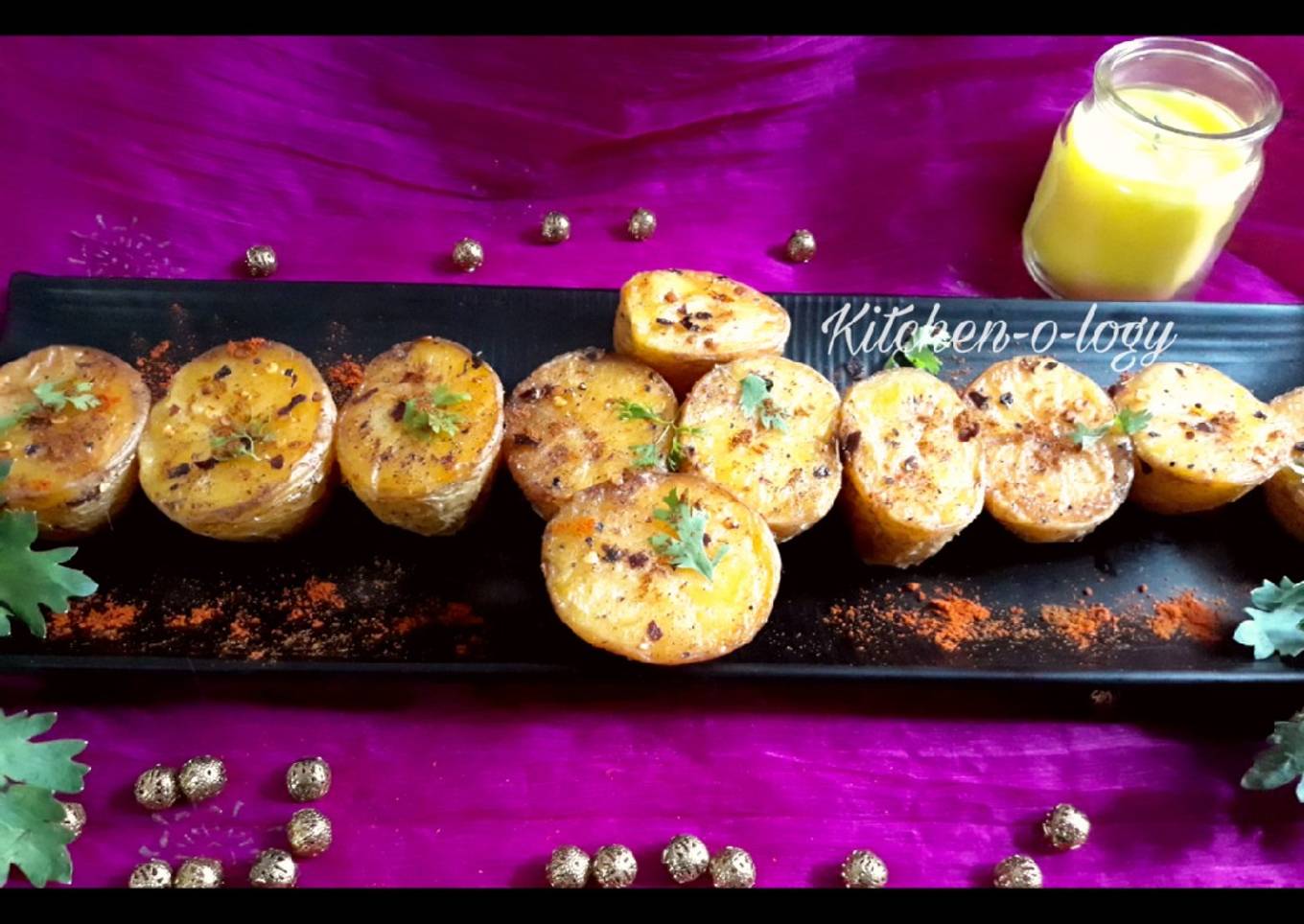 Baked Garlic Potatoes
