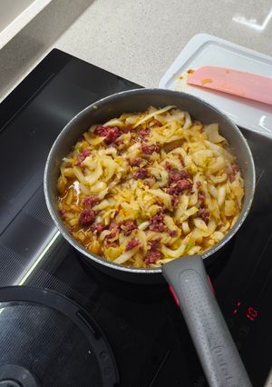 Una foto de Col china con jamón