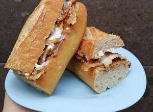 Una foto de Torta de chilaquiles 🤩